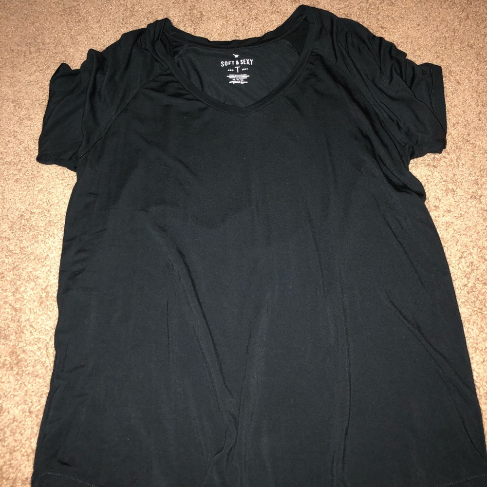 American Eagle Black V Neck T-Shirt